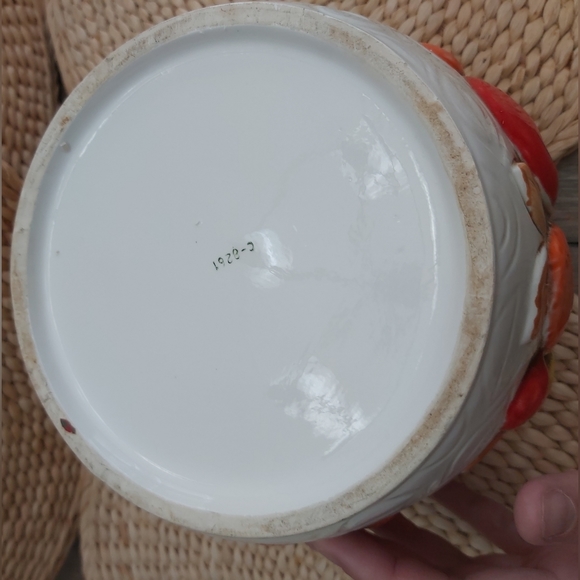 Napco Japan 1970s Pinapple Cookie Jar - Picture 7 of 12